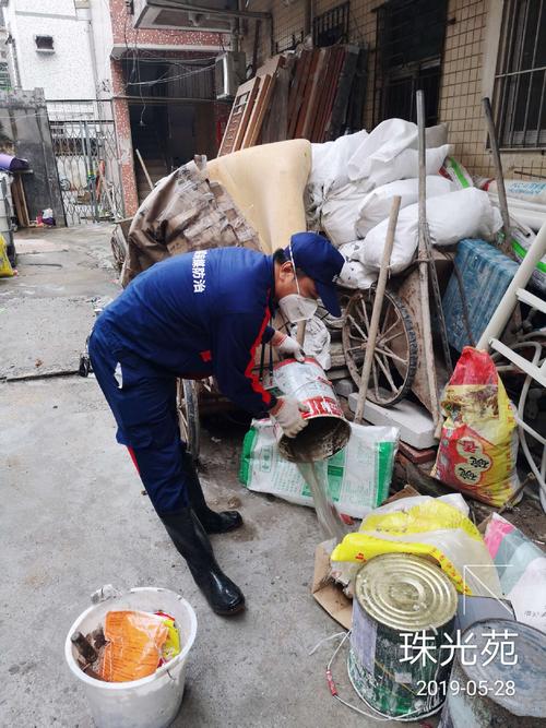 西丽街道老住宅区除四害消杀与病媒生物防制工作实践